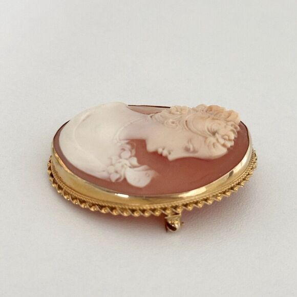 Vintage 14K Yellow Gold Hand Carved Shell Cameo Large Raised Brooch Pin Pendant - Picture 6 of 16